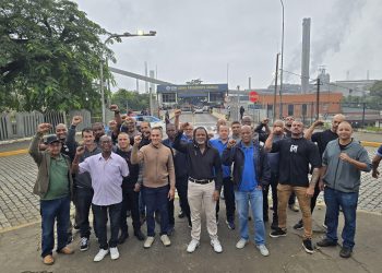 Sindicato dos Metalúrgicos protesta na CSN após impasse em acordo coletivo