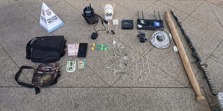 Homem é preso por tráfico de drogas em Porto Real