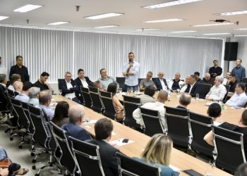 Pesquisa apresentada a mais de 50 prefeitos demonstra força de Douglas Ruas para eleição no Rio