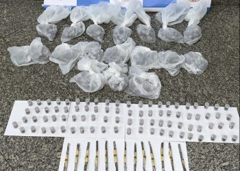 Denúncia leva PM a apreender quase meio quilo de maconha em Barra do Piraí