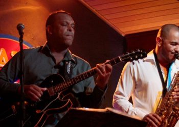 Música instrumental ganha espaço nas noites de segunda-feira em Volta Redonda