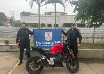 Moto clonada ligada ao tráfico de drogas é apreendida em Vassouras