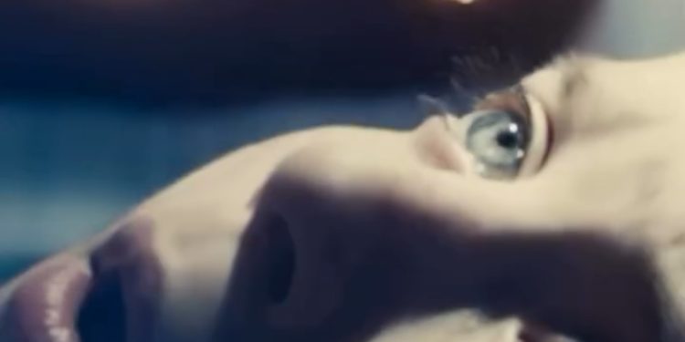 Filme de Spielberg chega na hora em que o Brasil olha para o céu; assista o vídeo