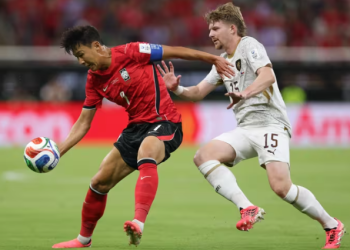 Coreia do Sul vira sobre a Tchéquia e estreia com vitória na Copa do Mundo