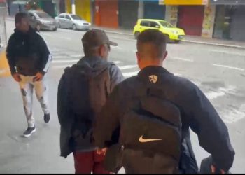 Foragido da Justiça é preso dentro de ônibus na Rodoviária de Barra Mansa