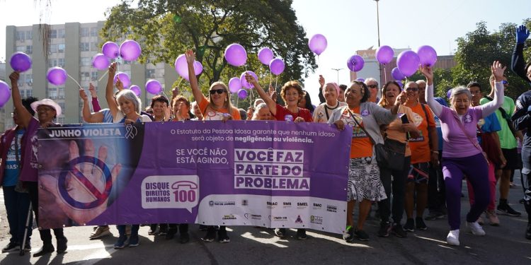 ‘Junho Violeta’: VR intensifica combate à violência contra a pessoa idosa