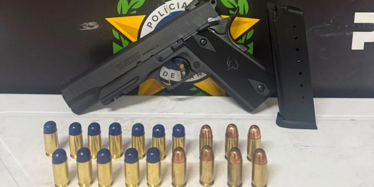 Polícia Civil apreende pistola durante investigação por violência doméstica em Barra Mansa