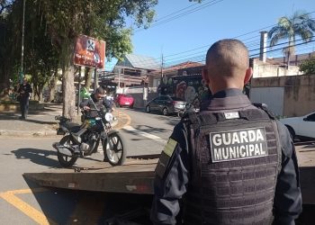 Operação integrada apreende seis motocicletas em ação de fiscalização em Volta Redonda