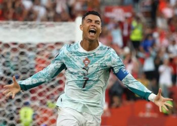 Portugal vira sobre a Croácia e garante vaga nas oitavas da Copa