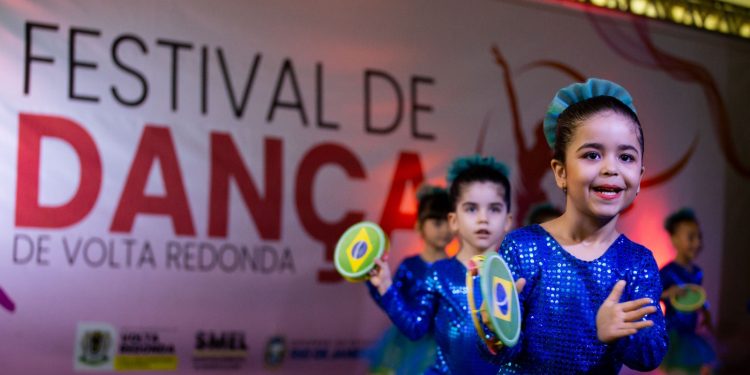 Festival de Dança de Volta Redonda reúne bailarinos de 12 municípios em sua 35ª edição