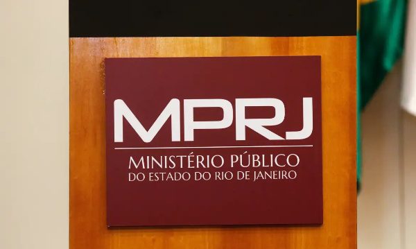 Justiça afasta servidor investigado por licenças ambientais ilegais no RJ