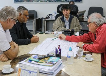 Prefeito Neto apresenta projeto da nova sede da PF ao delegado Carlos Alberto 