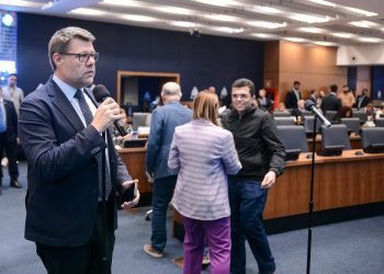 Alerj aprova licença adicional para servidores com filhos com deficiência ou doença rara