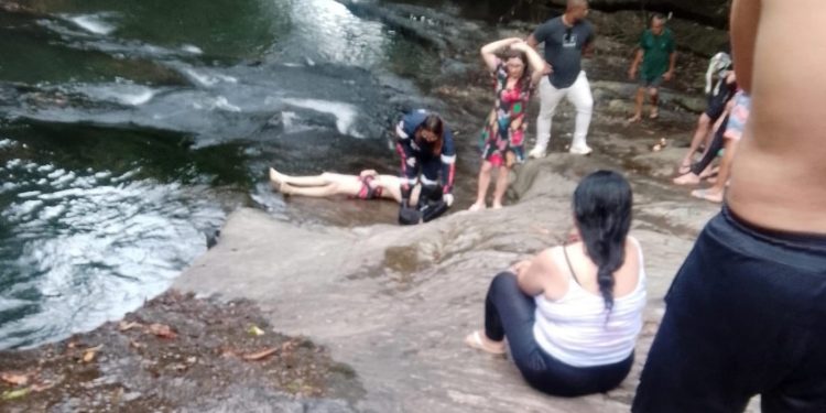 Jovem de Barra Mansa morre afogado em cachoeira de Penedo
