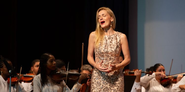 Orquestra de Cordas de Volta Redonda apresenta recital sobre as faces do amor