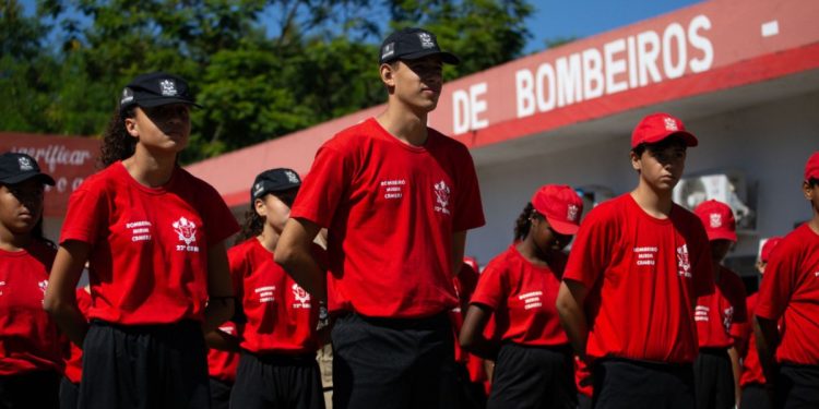 Projeto Bombeiro Mirim retoma atividadesem Volta Redonda