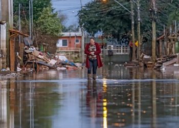 Ciclone mantém Sul e parte do Sudeste sob alerta para vendavais e temporais