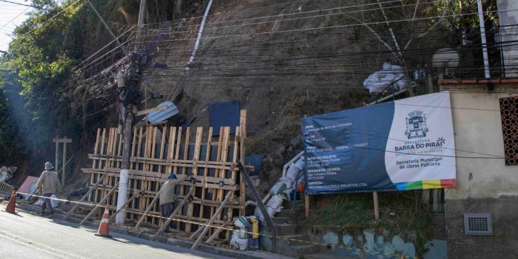 Obras de muro de contenção no Santa Bárbara avançam em Barra do Piraí