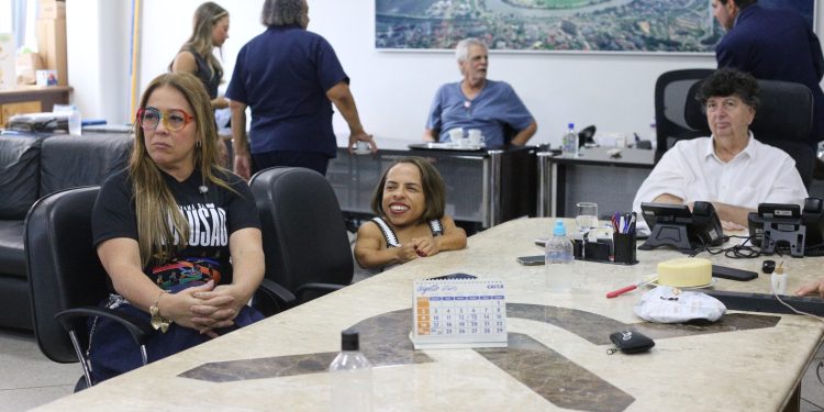 Volta Redonda: prefeito Neto amplia parcerias voltadas à inclusão