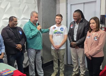 Volta Redonda: Odair, Lupi e Martha Rocha inauguram nova sede do PDT