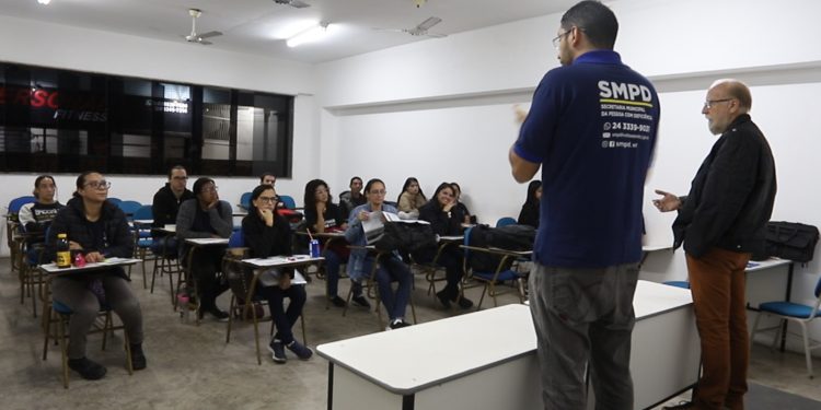 Volta Redonda abre 60 vagas gratuitas em curso preparatório para pessoas com deficiência