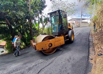 Barra Mansa avança com asfaltamento no bairro Santa Clara