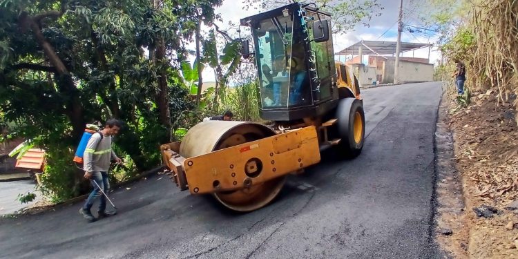 Barra Mansa avança com asfaltamento no bairro Santa Clara