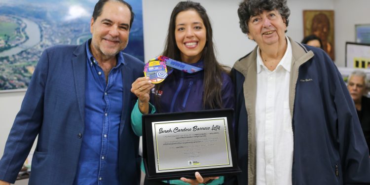 Triatleta de Volta Redonda representa o Brasil em Mundial de Ironman na França