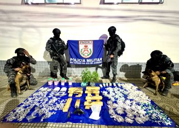 BAC apreende pistola 9mm e mais de 1,6 mil porções de drogas em Volta Redonda