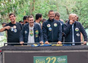Sandro Ritton acompanha carreata de Douglas Ruas em Resende