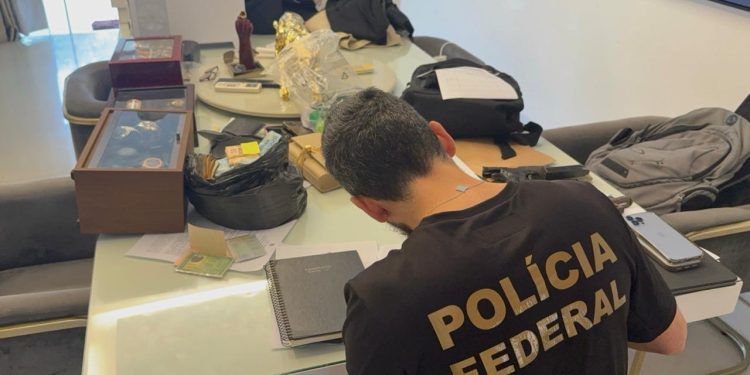 PF cumpre mandados contra grupo suspeito de importar eletrônicos ilegalmente no RJ