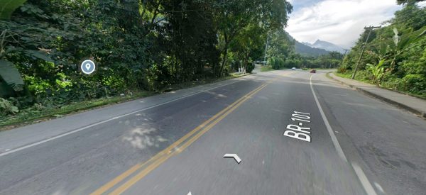 Motociclista morre após acidente com carro na Rio-Santos, em Angra dos Reis