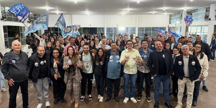 Katia Miki e Cristiano Almeida reúnem apoiadores em ato por Munir Neto em Barra do Piraí