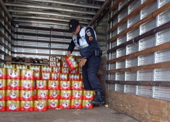Cinco cargas com irregularidades são identificadas em fiscalização no RJ