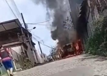 Homem é encontrado carbonizado dentro de carro em Barra Mansa