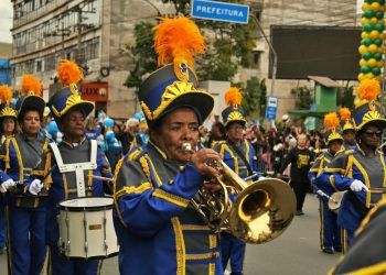 Assistência Social de Volta Redonda reúne crianças e idosos no desfile de 7 de Setembro