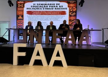 Fórum reúne 550 profissionais de 14 cidades para discutir educação étnico-racial na região