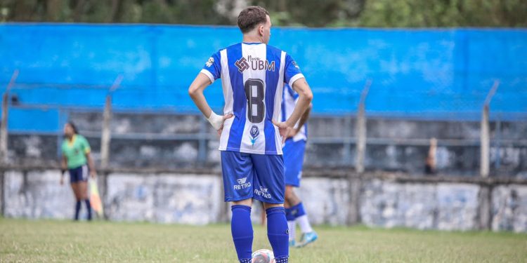 Aos 21 anos, Bezin se firma como destaque do Barra Mansa na Série B2