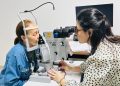 Clínica dos Olhos de Volta Redonda realiza 180 cirurgias de catarata em setembro