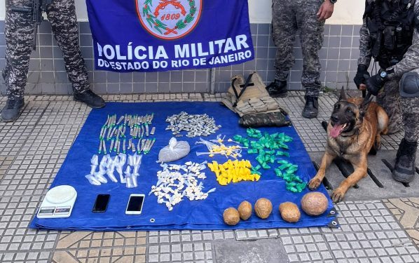 Polícia apreende mais de R$ 20 mil em drogas durante operação em Volta Redonda
