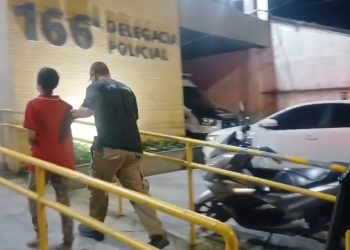 Mulher é presa em Angra dos Reis suspeita de envolvimento em emboscada que terminou em execução