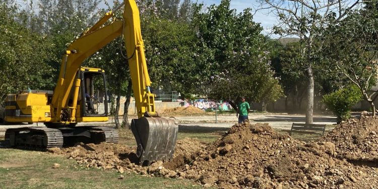 Volta Grande ganha quadra de areia para prática de esportes em Volta Redonda