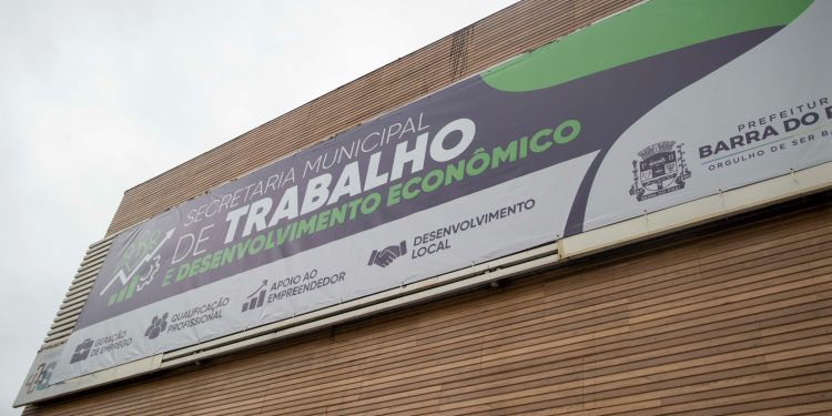 SINE de Barra do Piraí oferece novas vagas de emprego e dois processos seletivos nesta semana