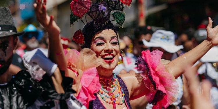 Velha Guarda da Portela e Marquinhos de Oswaldo Cruz são atrações do Carnaval Antigo de Conservatória