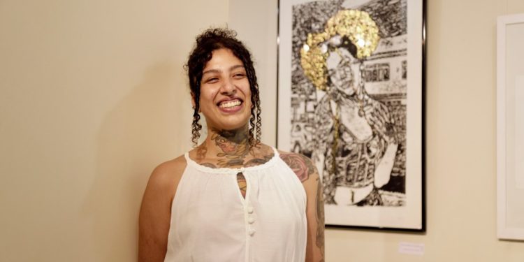 Exposição de artista de Volta Redonda retrata o cotidiano das ruas e a relação com o mundo digital