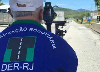 DER-RJ mobiliza equipes após chuvas provocarem deslizamentos em rodovias