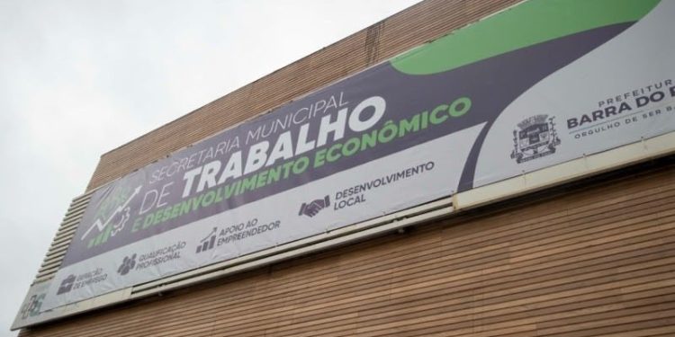 Barra do Piraí registra saldo de 259 empregos formais até agosto