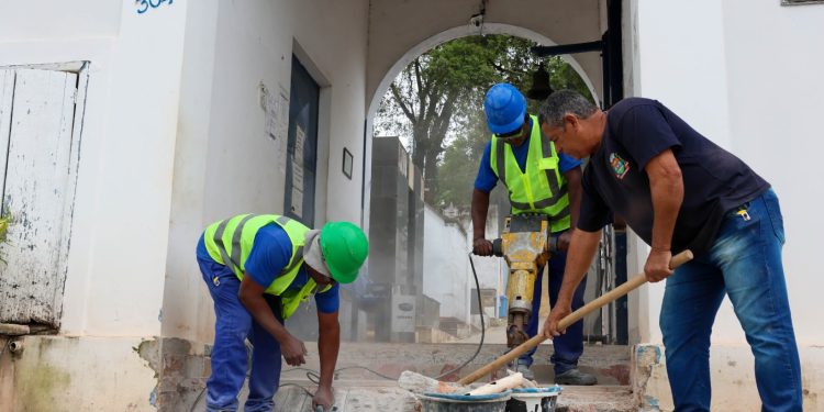 Barra do Piraí retoma tradição de missas no cemitério no Dia de Finados