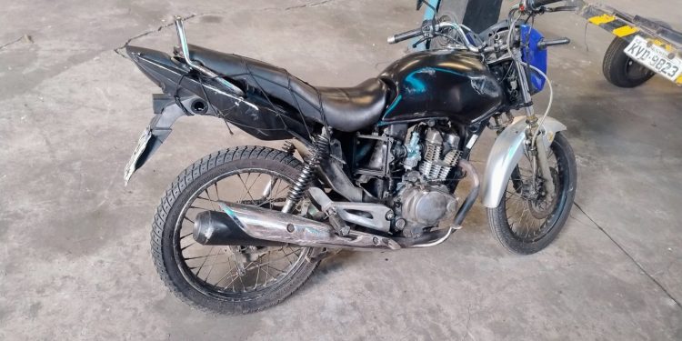 Guarda Municipal detém dupla por importunação sexual e apreende motos em Volta Redonda