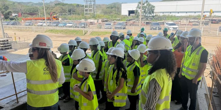Estudantes de Piraí visitam obras da nova Serra das Araras